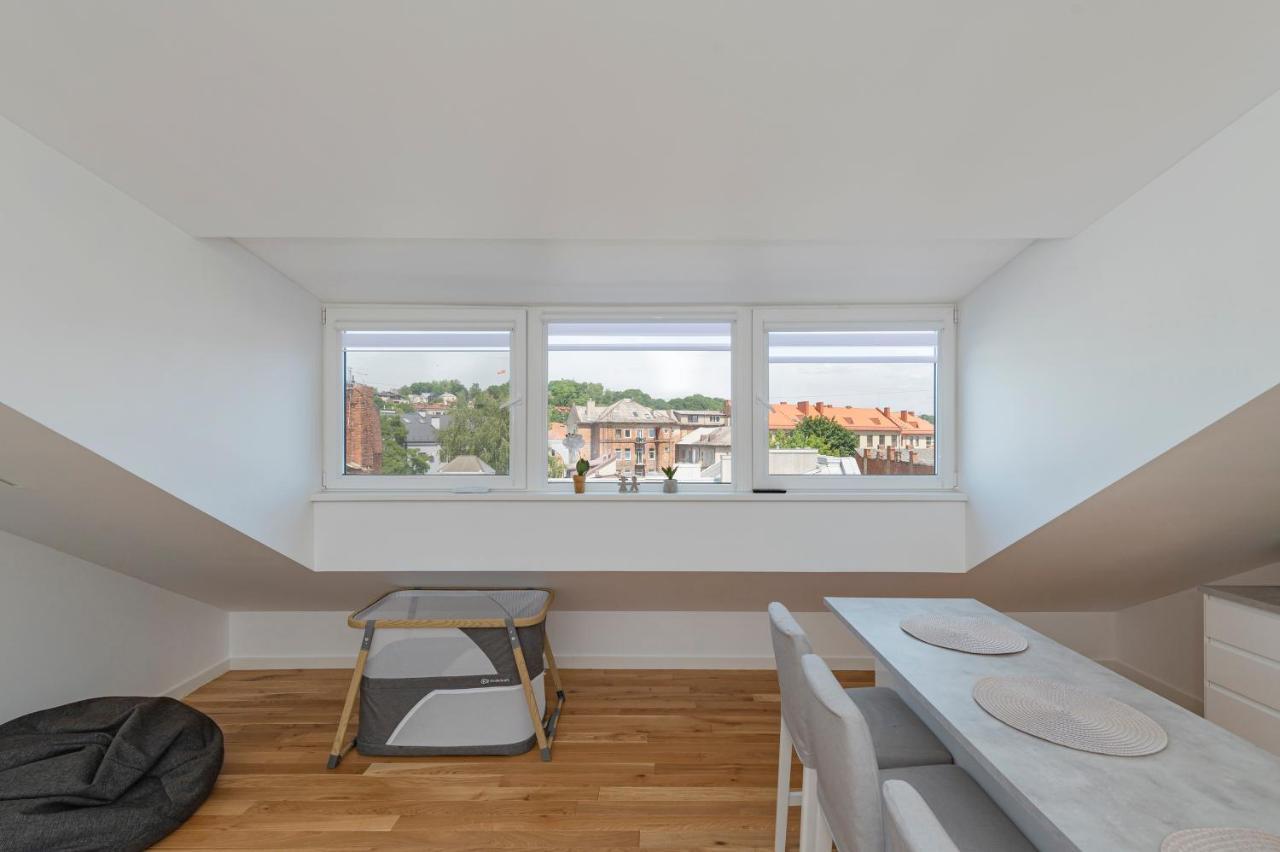 White 1 Bd Old Town Apartment By Hostlovers Каунас Экстерьер фото