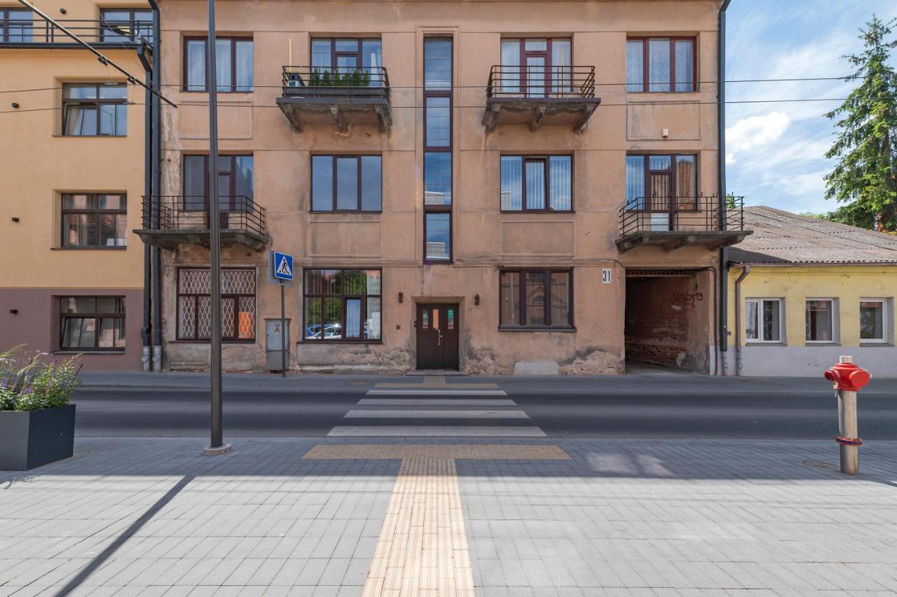 White 1 Bd Old Town Apartment By Hostlovers Каунас Экстерьер фото